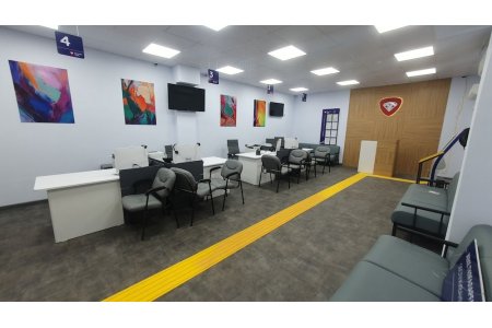 rounded-lg shadow-md w-full h-auto